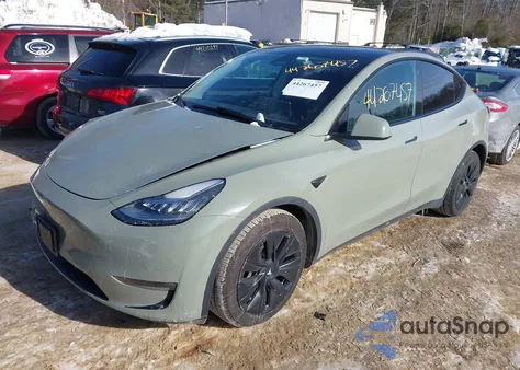 2021 Tesla Model Y Long Range Dual Motor All-Wheel Drive из США, поврежденный, VIN 5YJYGAEE2MF145413